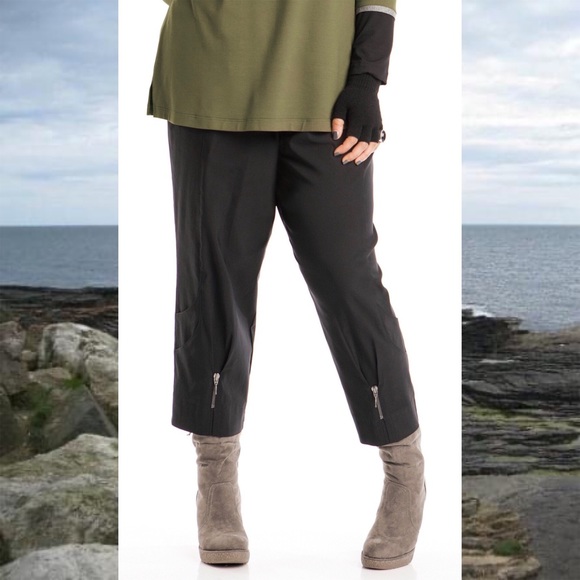 Chalou Ankle Pant with Zipper - Picture 2 of 4